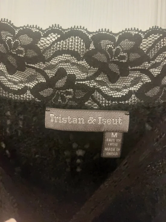 Lace-Trim Black Open-weave Camisole Tank for Women - Picture 3 of 5